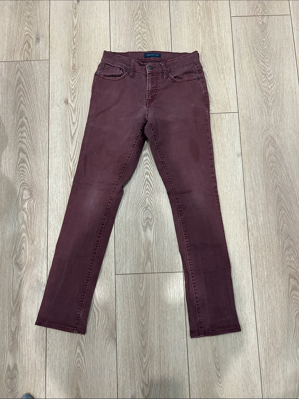 Aeropostale Burgundy Slim Straight Jeans Mens Size 28x32